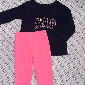 🛍 CUTE LITTLE GIRLS OUTFIT SIZE 3-6 MONTHS 🛍